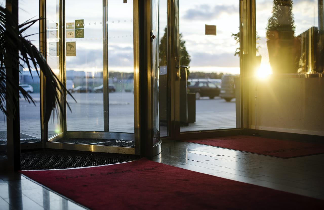 Best Western Plus Sthlm Bromma Стокхолм Екстериор снимка
